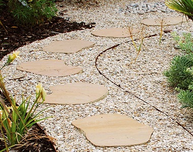 sandstone-stepping-stones-light-cream-tiles-pavers-stone-pavers-melbourne-sydney